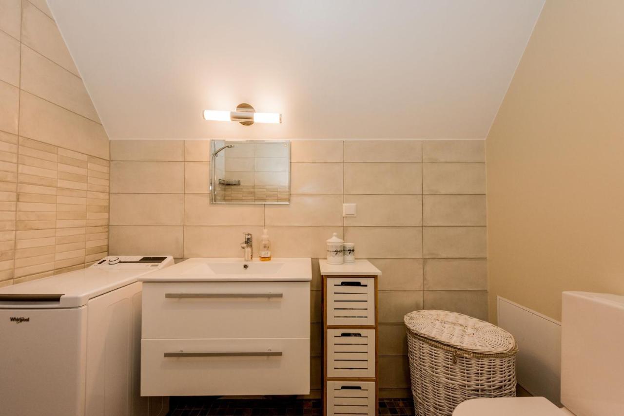 Karjamaa Apartment - Garden, Free Parking, Air Conditioning Parnu Exterior photo