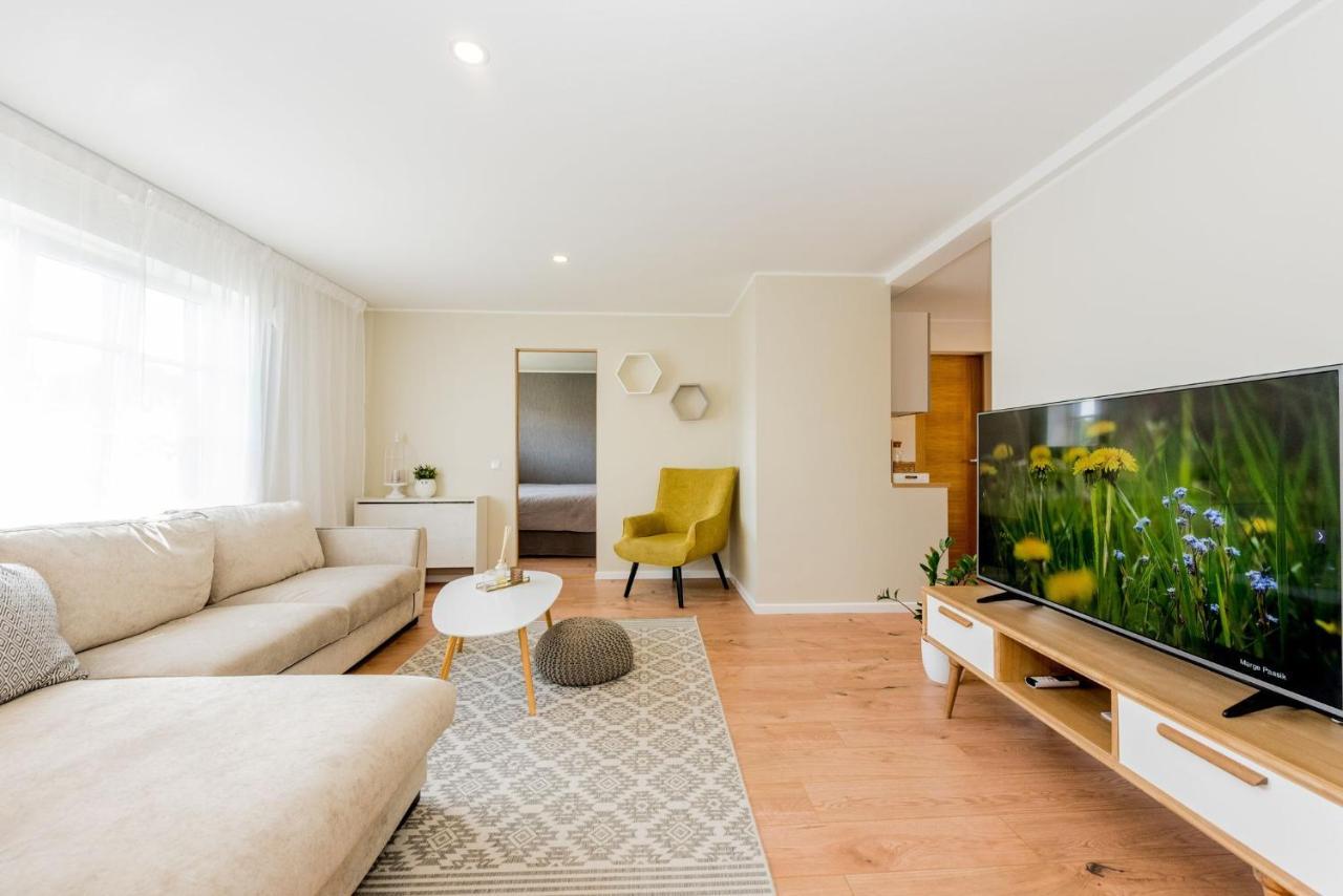 Karjamaa Apartment - Garden, Free Parking, Air Conditioning Parnu Exterior photo
